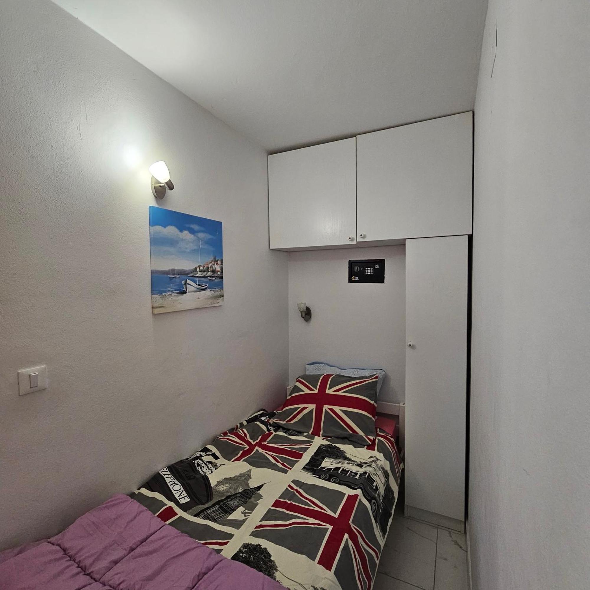 Lovro #1 & #2 Apartments Cres Exterior photo